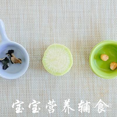 宝宝辅食-干贝木耳萝卜汤