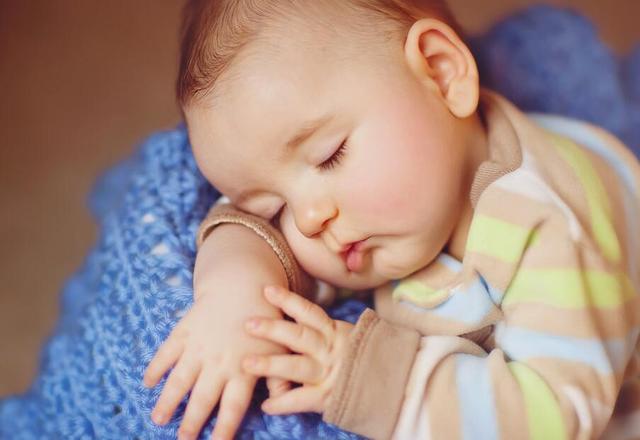 宝宝有胎记很正常，但出现这4种变化就不得不防，好痣可能要变坏