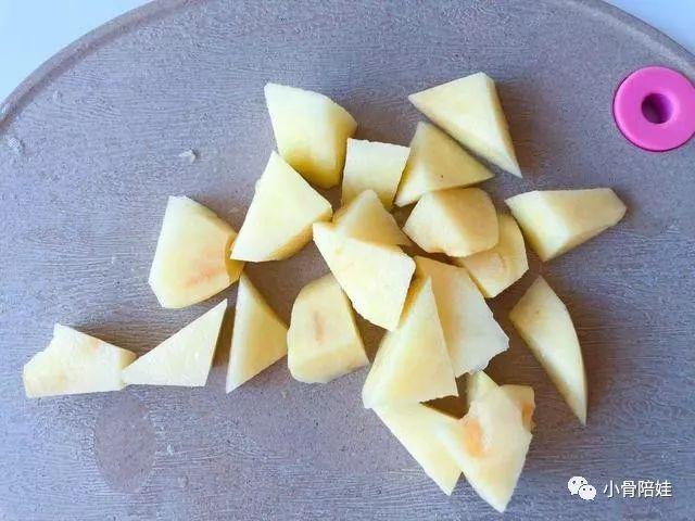 推荐一道小宝宝吃的辅食——西兰花土豆泥