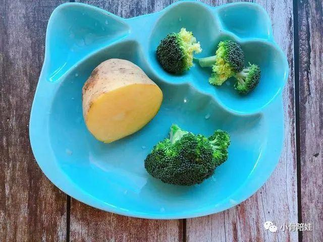 推荐一道小宝宝吃的辅食——西兰花土豆泥
