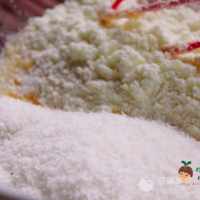 宝宝辅食：椰蓉球