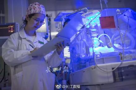 每10个宝宝就有1个早产！这组照片抓拍到他们与死神搏斗的瞬间！