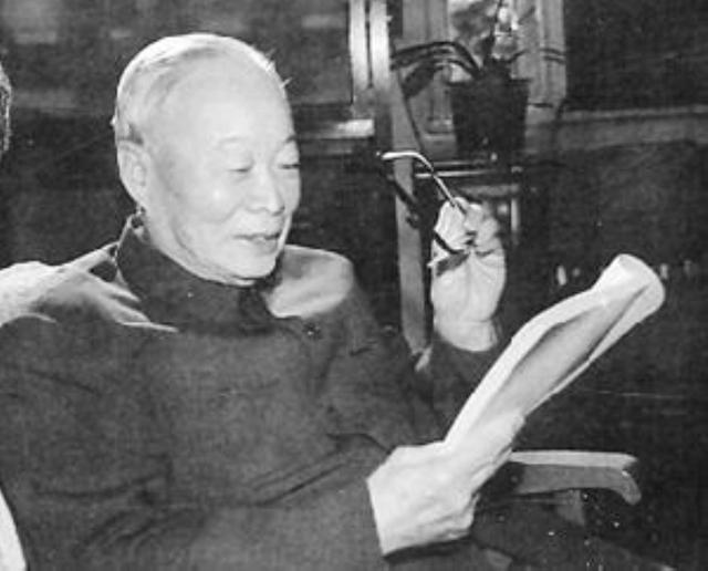 同学开玩笑取的绰号，却被爸爸改成真名，如今这名字载入史册！