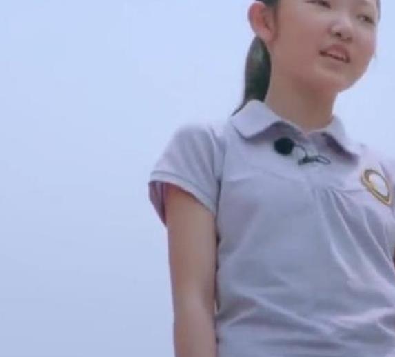 少年说：她哭诉妈妈“偏心”妹妹，而妈妈曾做的一件事惹网友争议