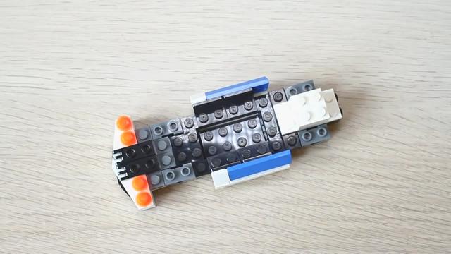益智积木DIY，拼装乐高玩具车模型04的过程（图解）