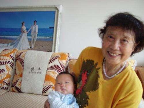 生活中不经意的动作，很多宝妈都做过，却可能会让小孩智力受损