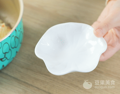 米粥鸡蛋糕的做法
