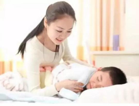 孩子总是赖床？做好这3点，再也不用担心喊不起沉睡的孩子了！