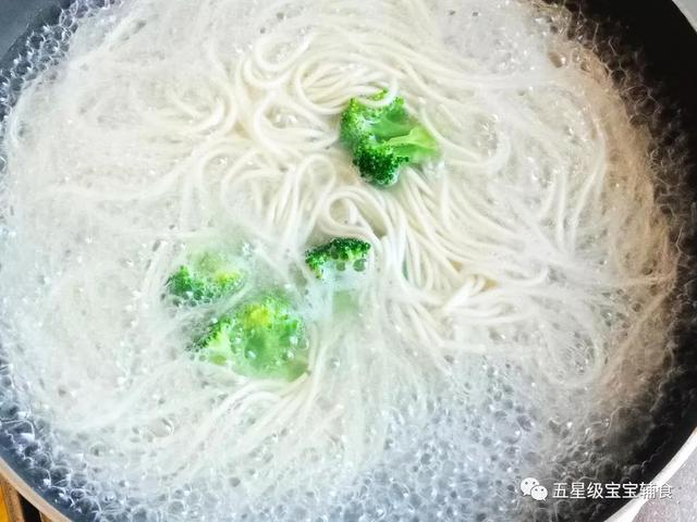 最好消化的辅食之一，这么做宝贝大呼“太好吃了”，仅需10分钟