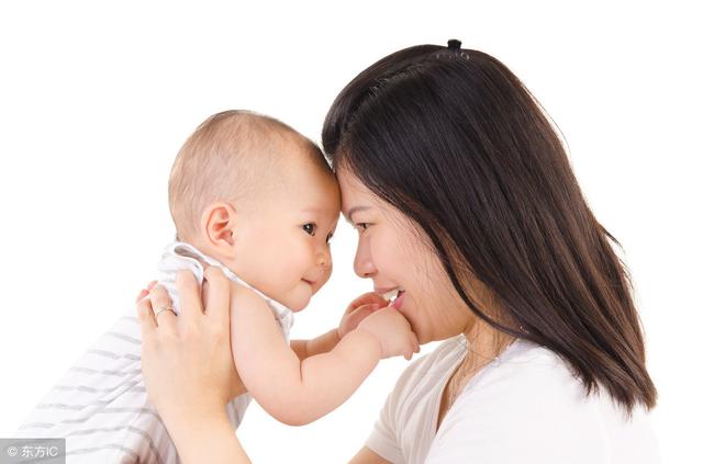婴儿多大能认出妈妈？宝宝聪明着呢，几个月就会认人