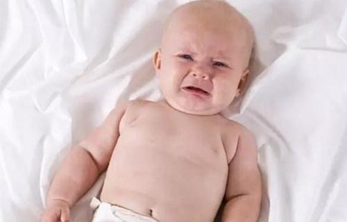 满月的婴儿总是哭闹是什么原因？四种情况，帮助你找到关键之处