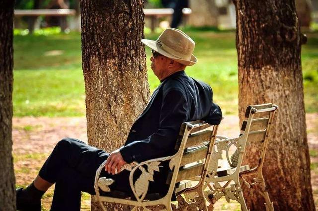 谁说老人管不住孩子?用好这几招,老人也能轻松带孩子!