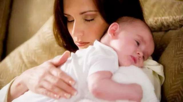 baba不是爸爸,呛奶不是挑嘴,实用的常见“婴语”对照表!