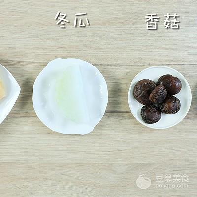 香菇炖鸡汤的做法