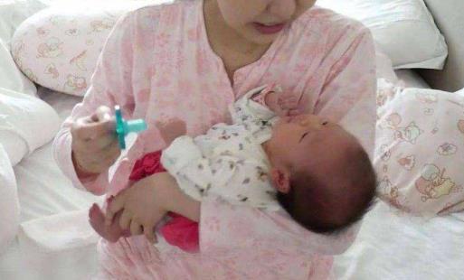 这5种人最好不要看望“月子”里的产妇和宝宝，再亲近也要注意