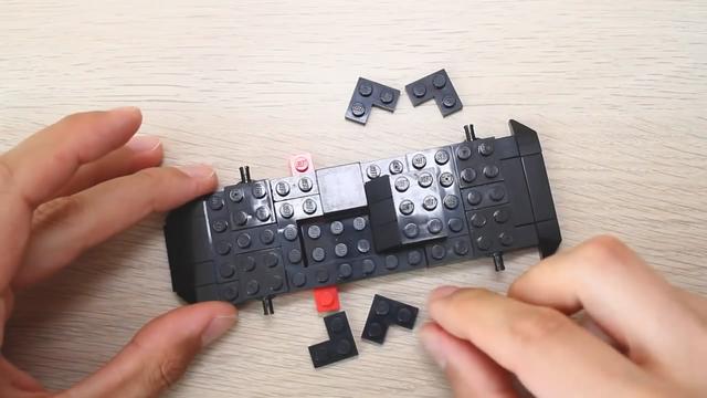 积木应该这样玩，组装红色跑车模型的过程，孩子们都喜欢（图解）