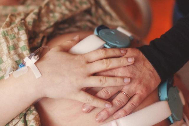 孕妈分娩时的6件尴尬事:其实没必要啦,医生都见怪不怪了