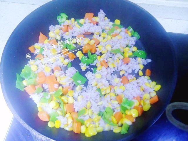 五彩火龙果炒饭｜看着它满满好心情，超有幸福感 12M+