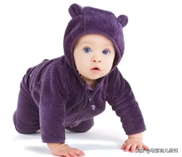1岁左右的宝宝能不能穿羽绒服？选购羽绒服的7大步骤，你要知道