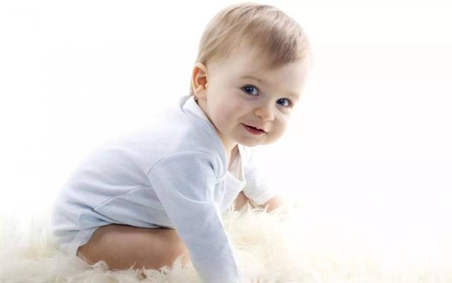 睡前黄金时间，让宝宝做好三件事，开发智力，胜过上早教班