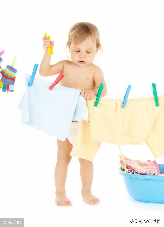 因为邻居给娃拿了几件旧衣服,妈妈很生气!二手衣服能给宝宝穿吗