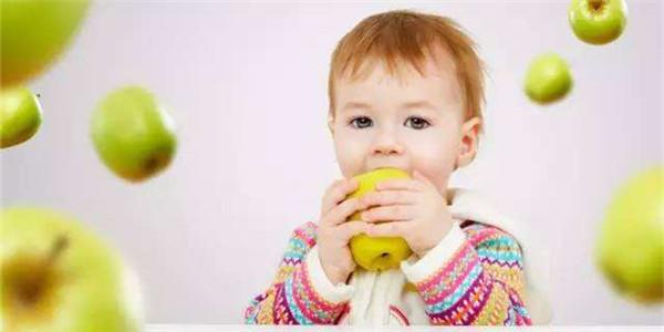 首儿所王琳主任:从出生到2岁,宝宝吃的好不好,有7个判断标准