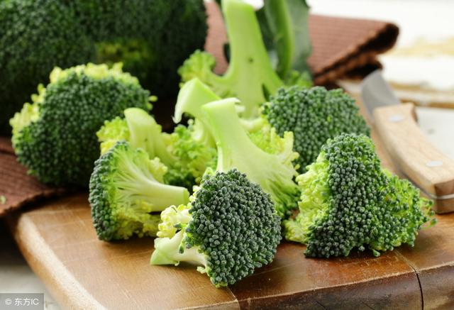 6道西蓝花辅食推荐！简单易学、清香可口，宝宝超爱吃！
