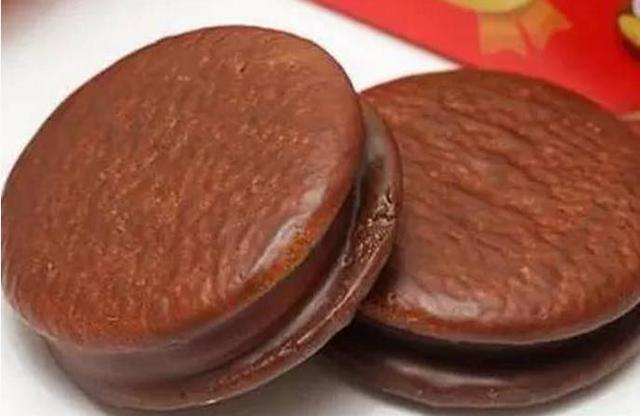 儿科专家：这8种零食，给孩子的每一口都是伤害，家长却不当回事