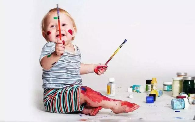 超安全儿童水笔，遇水即溶清洁无痕，再不怕熊孩子乱涂乱画啦~