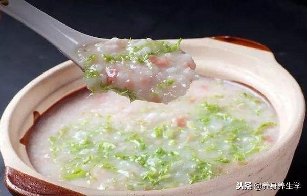 会养生的奶奶常给孩子煲此粥，孩子病少爱吃长高个