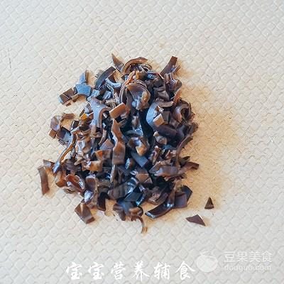 宝宝辅食-猴头菇鸡肉养胃羹