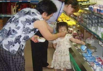 多吃点长得高？错，孩子只会越来越矮