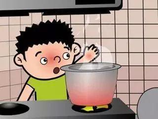 注意｜3岁宝宝小脸被烫伤，家人竟然用猫毛糊一脸