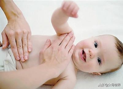 这个部位妈妈每天摸3到4次，宝宝大脑发育快、智商高还能缓解便秘