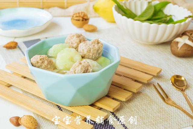 宝宝辅食-冬天这么吃才滋补，健脾胃、防贫血、好消化！