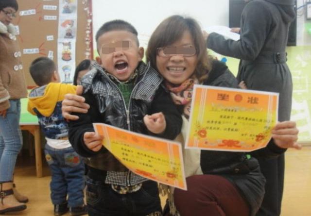 爸爸姓“狄”，妈妈望子成龙，给儿子取个名字，每次考试都考第一