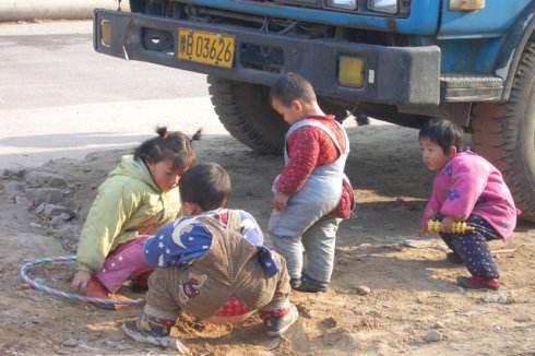 传统的小孩开裆裤真的一无是处？那是你不了解老祖宗的育儿智慧！