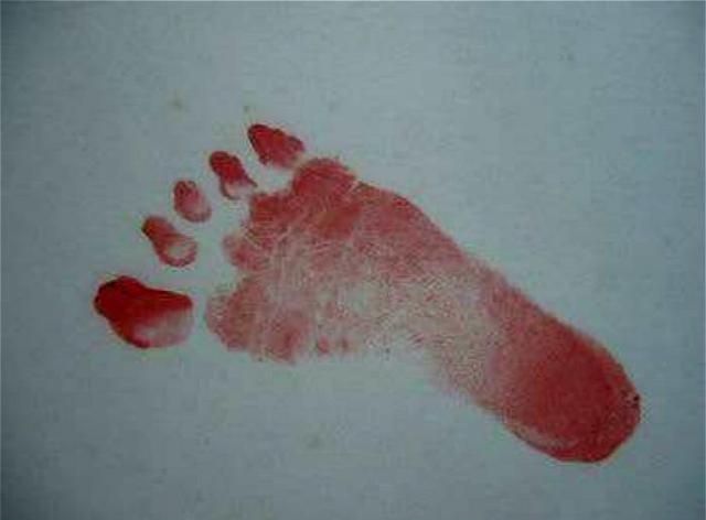 宝宝出生后医院为何要留脚印医生可能不会告诉，父母别不知道了