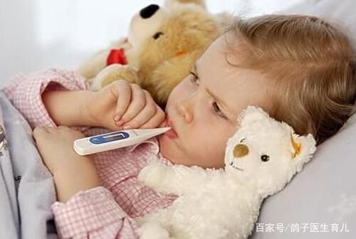 小孩发烧怎处理？别急着退烧，找病因更重要！
