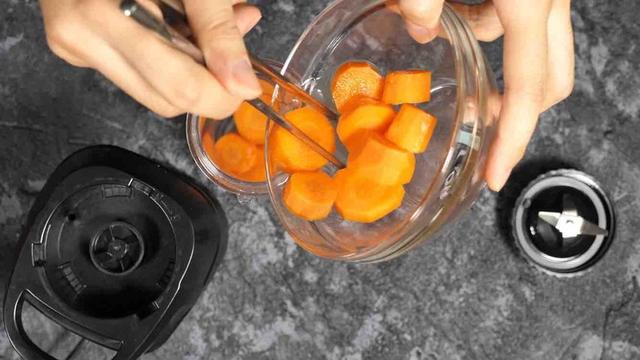 胡萝卜这么做，挑食的孩子都爱吃，护眼提高免疫，冬季要多吃！