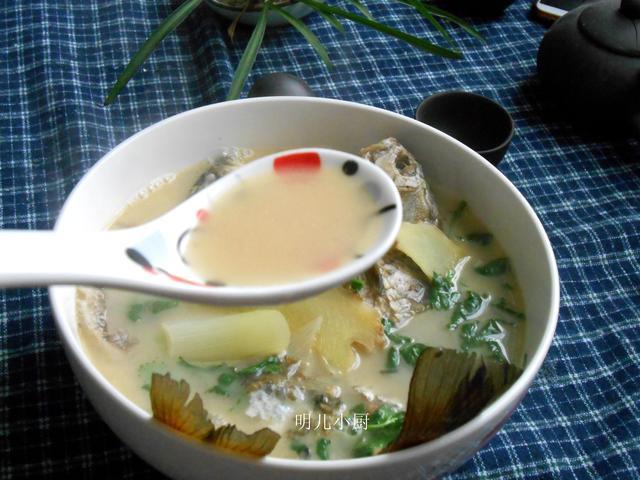 姥姥教的炖鱼方法，不管什么鱼，照这个方子炖，味道鲜美没有腥味