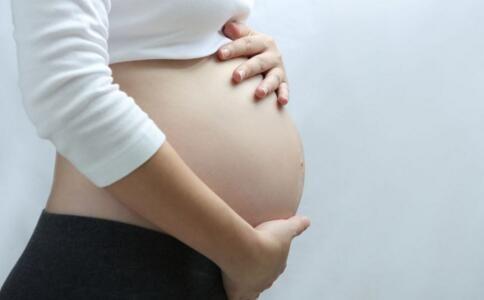 孕妇怀多胞胎身体吃不消，准备减胎，检查时又发现一个惊喜