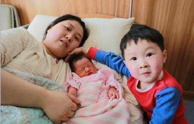 头胎顺产，二胎剖腹产，过来人告诉你：哪种更痛