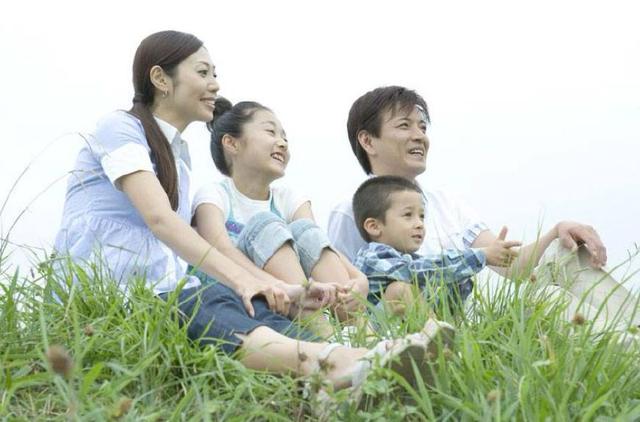 家有俩娃，大宝最不愿意听到的三句话，妥妥伤害孩子感情