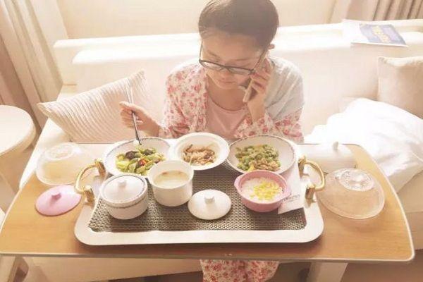 生完孩子以后，宝妈是否幸福，从吃饭这件事上就能看出来