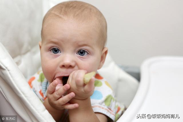 把南瓜这么做，保准宝宝把碗舔光光！适合6个月宝宝吃，爸妈收好