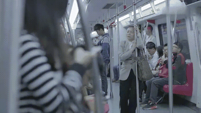 一岁宝宝还要夜奶？2 个自救小技巧，马上能用