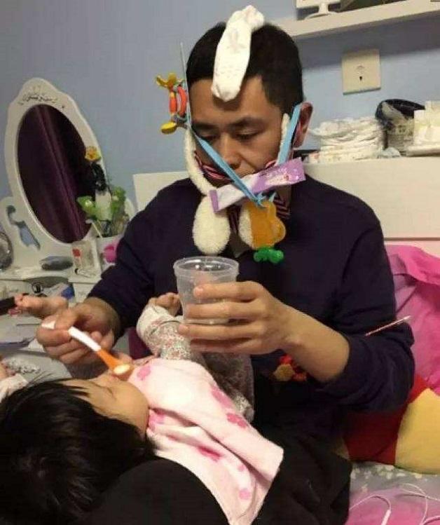宝妈外出一天，回家看到宝爸花式带娃实拍图，专业坑娃宝宝辛苦了