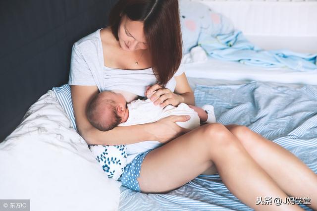婴儿出现这些迹象，你就可以给宝宝断夜奶了，正确方法在这里
