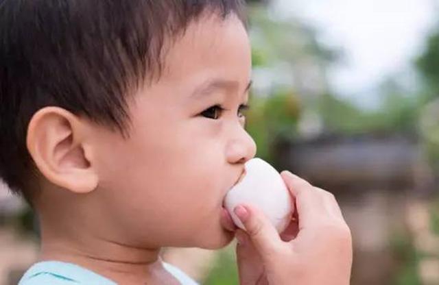 你还在这样给你娃吃鸡蛋吗？这些吃鸡蛋的“坑”很多宝妈都踩了！